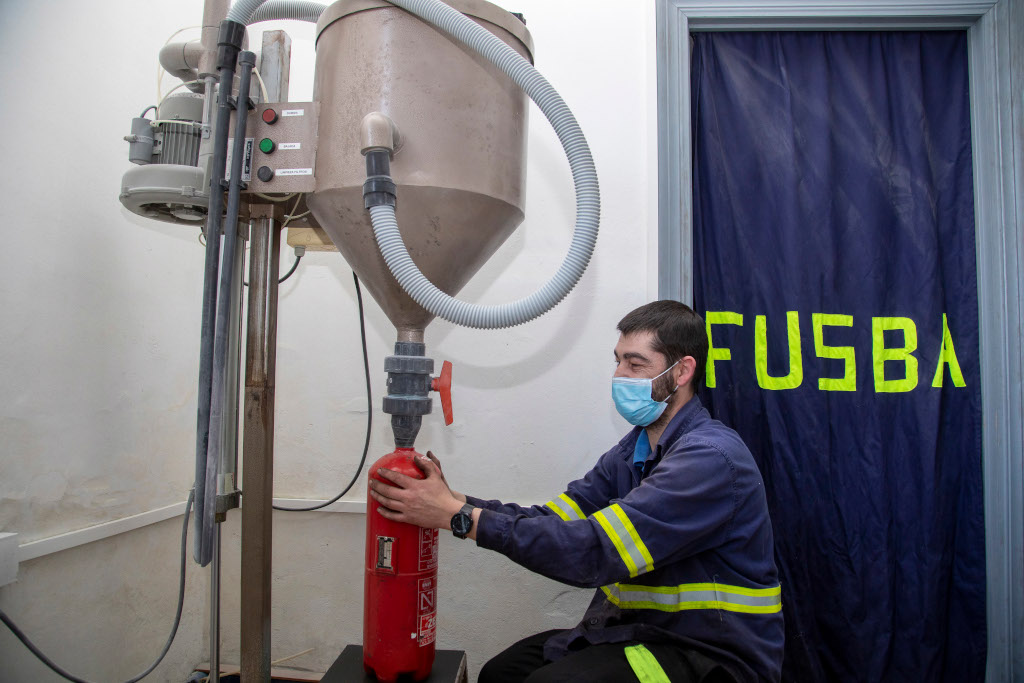 Extintores Servicios FUSBA Ropa de trabajo